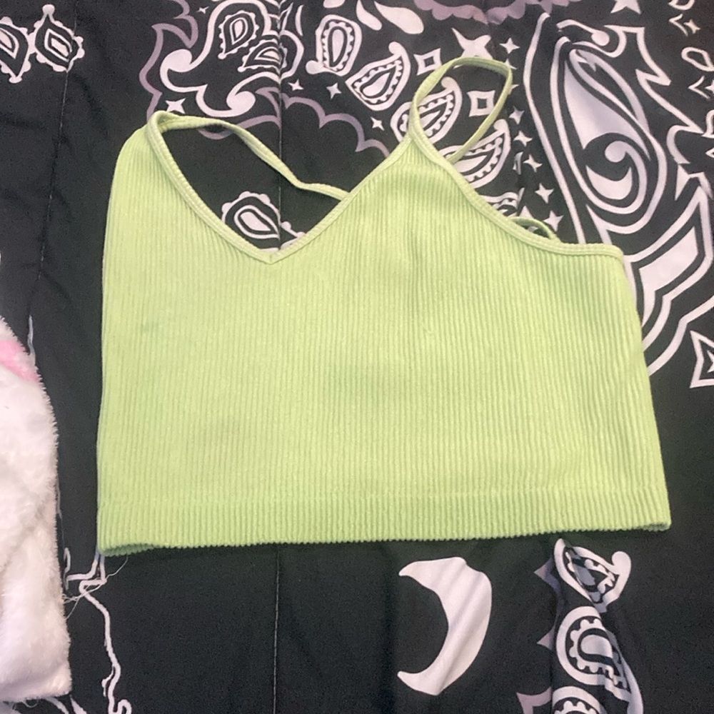green crisscross tanktop